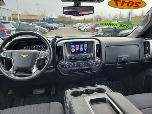 Used 2017 Chevrolet Silverado 1500 LT w/ LPO, Black Pack image 9