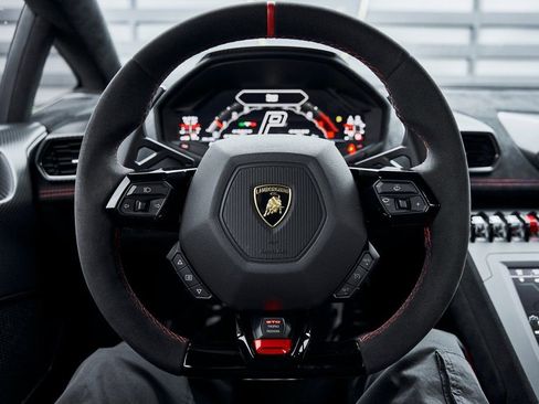 Used 2022 Lamborghini Huracan STO image 54
