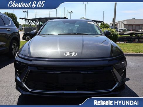 Used 2025 Hyundai Sonata SEL FWD image 6