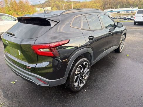 Used 2024 Chevrolet Trax RS w/ Driver Confidence Package image 4