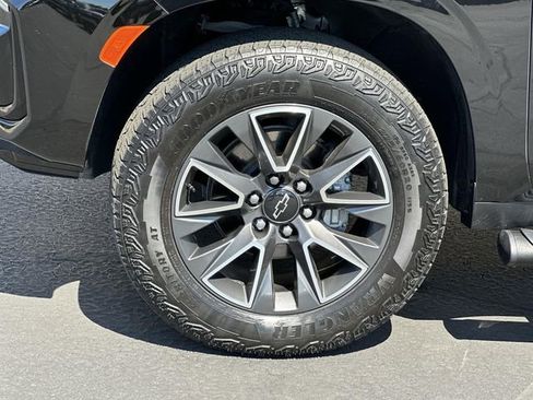 Used 2024 Chevrolet Tahoe Z71 w/ Off-Road Capability Package AWD/4WD image 33
