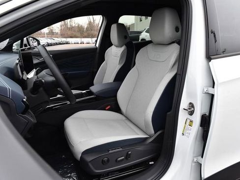 New 2025 Volkswagen ID.4 Pro S Plus image 17