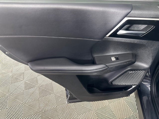 Used 2025 Mitsubishi Outlander SE AWD/4WD image 21