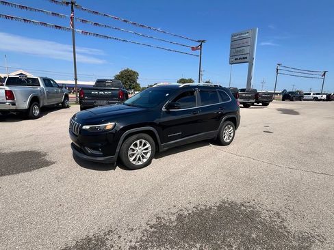 Used 2019 Jeep Cherokee Latitude w/ Popular Appearance Group FWD image 6