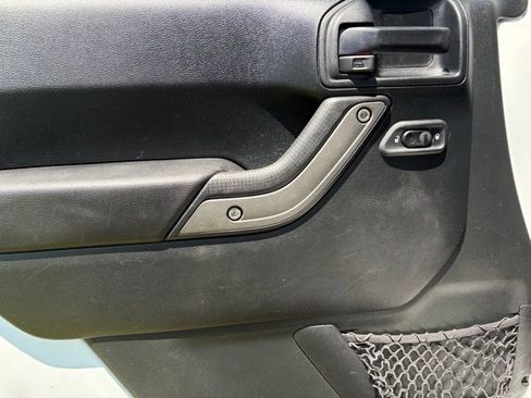 Used 2018 Jeep Wrangler Unlimited Sport S AWD/4WD image 20