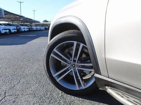 Used 2022 Mercedes-Benz GLE 350 4MATIC image 11