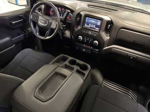 Used 2020 GMC Sierra 1500 4x4 Crew Cab w/ Sierra Value Package image 14