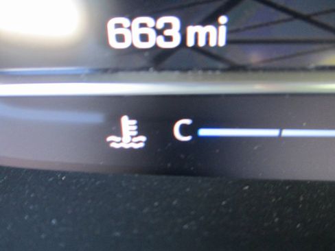 Used 2023 GMC Yukon Denali image 38