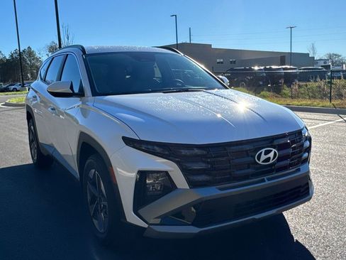 New 2026 Hyundai Tucson SEL FWD image 8