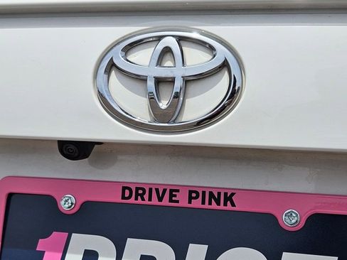 Used 2024 Toyota RAV4 XLE image 29