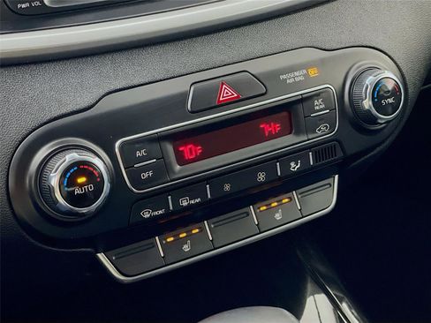 Used 2020 Kia Sorento EX image 23