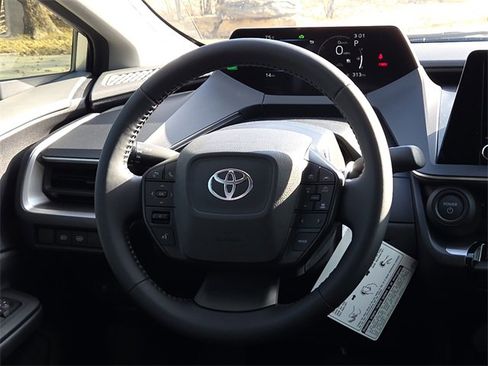 New 2026 Toyota Prius LE image 13