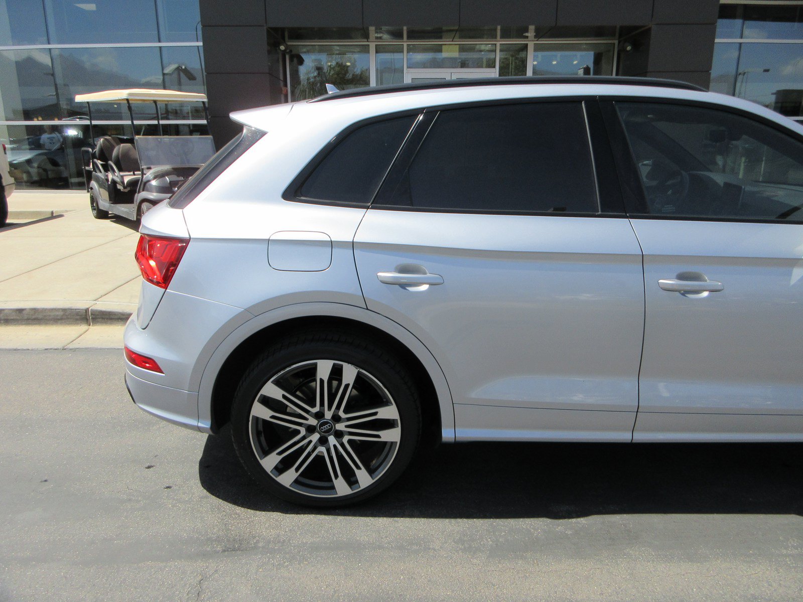 Used 2019 Audi SQ5 Premium Plus AWD/4WD image 10