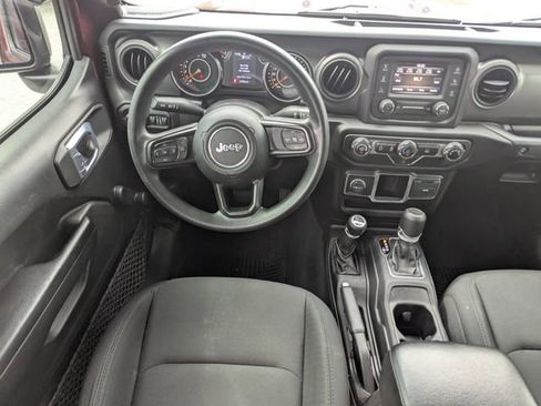 Used 2021 Jeep Gladiator Sport AWD/4WD image 16