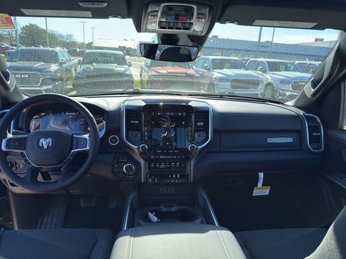 New 2026 RAM 1500 Big Horn AWD/4WD image 30