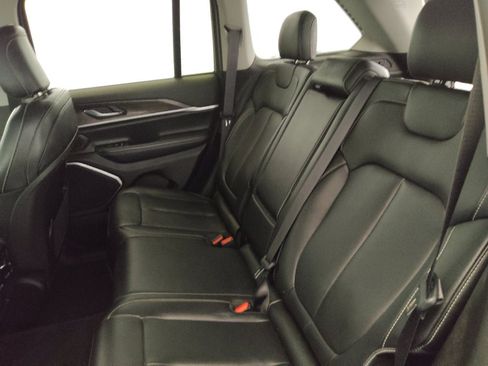 Used 2023 Jeep Grand Cherokee 4WD 4xe image 18