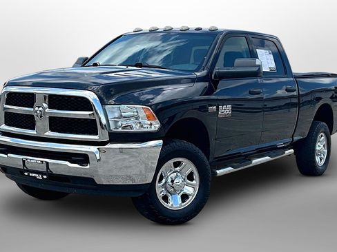 Used 2017 RAM 2500 Tradesman w/ Chrome Appearance Group AWD/4WD image 12