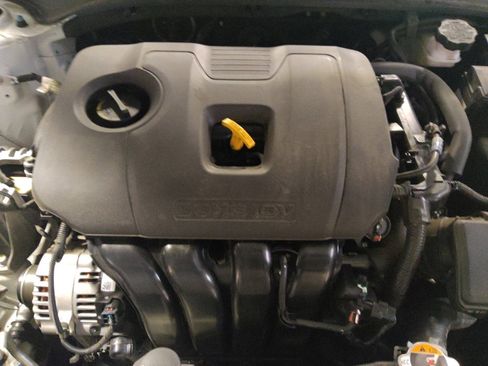 Used 2023 Kia Forte LXS FWD image 30