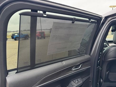 New 2025 Jeep Grand Cherokee L Limited w/ Luxury Tech Group II image 21