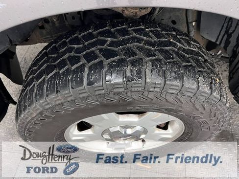 Used 2014 Ford F150 XLT w/ XLT Convenience Package image 18