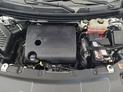 Used 2019 Chevrolet Traverse LT FWD image 30