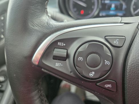Used 2020 Buick Envision Essence AWD/4WD image 16