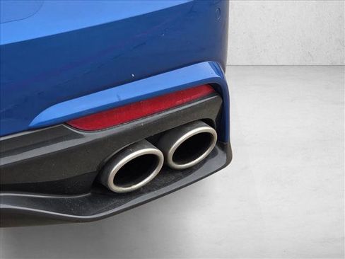 Used 2018 Kia Stinger Premium image 11