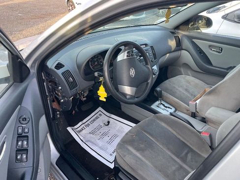 Used 2010 Hyundai Elantra GLS image 8