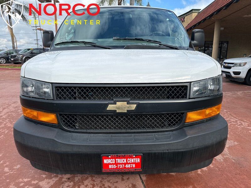 Used 2021 Chevrolet Express 2500 w/ Driver Convenience Package RWD image 5