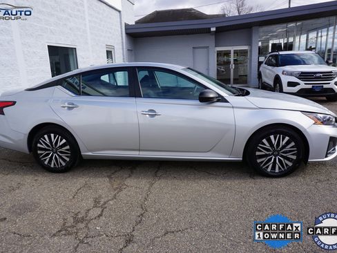 Used 2024 Nissan Altima 2.5 SV image 6