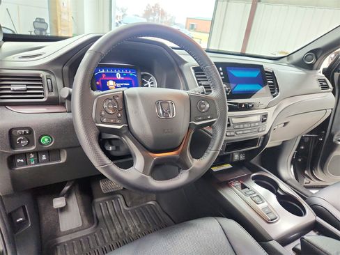 Used 2023 Honda Passport EX-L image 18
