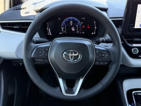 Used 2026 Toyota Corolla SE FWD image 12