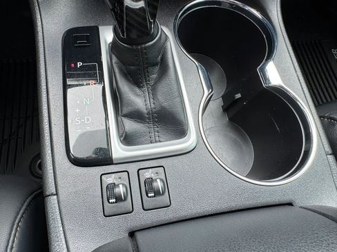 Used 2019 Toyota Highlander XLE FWD image 44