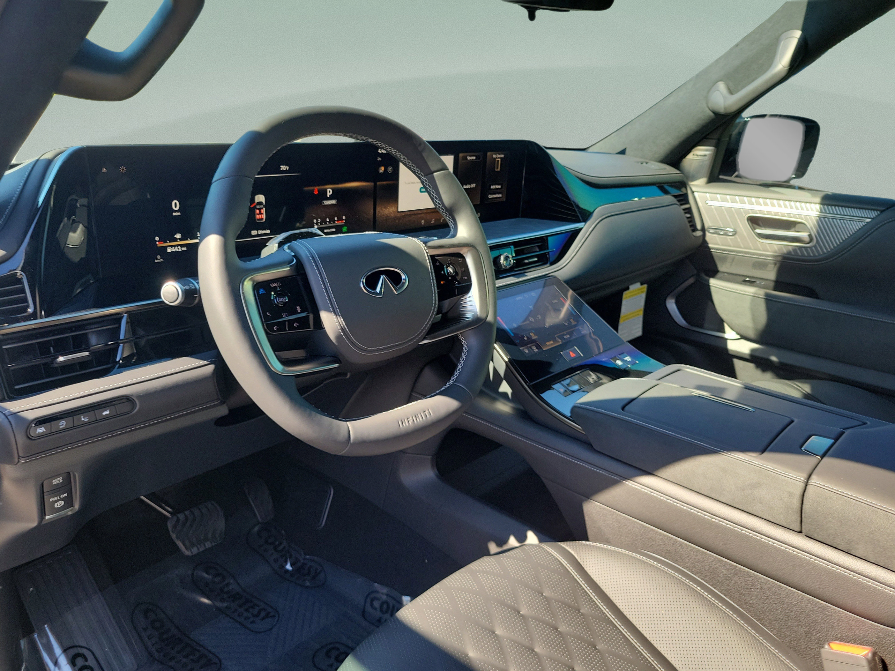 New 2026 INFINITI QX80 Autograph w/ Premium Cargo Package AWD/4WD image 17