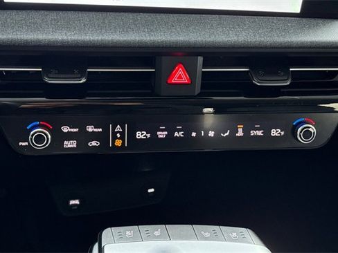 Certified 2024 Kia EV6 Wind image 27