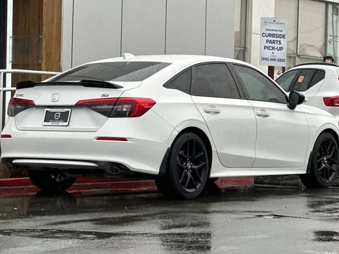 Used 2024 Honda Civic Si image 2