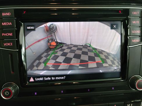 Used 2017 Volkswagen Passat 1.8T SE image 22