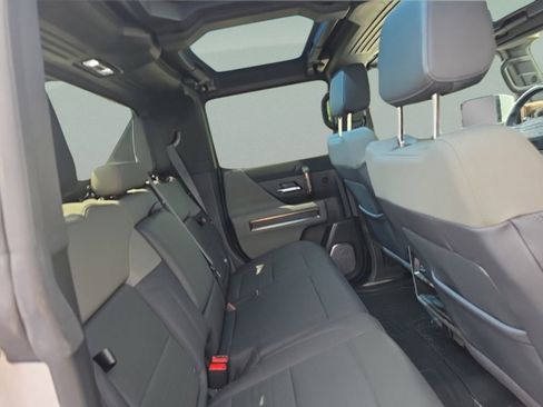 Used 2024 GMC Hummer EV 2X w/ Extreme Off-Road Package AWD/4WD image 33