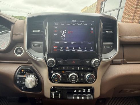 Used 2019 RAM 1500 Laramie AWD/4WD image 24