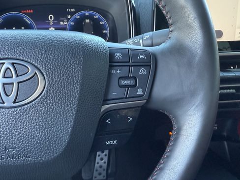 Used 2025 Toyota Camry XSE image 26