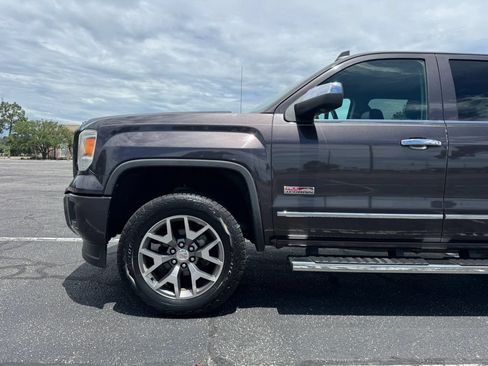 Used 2015 GMC Sierra 1500 SLT w/ All-Terrain Package AWD/4WD image 10