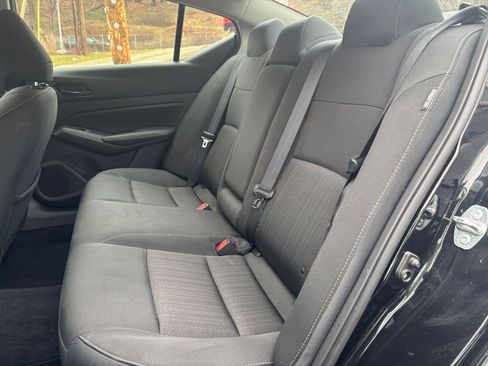Used 2025 Nissan Altima 2.5 SV FWD image 38