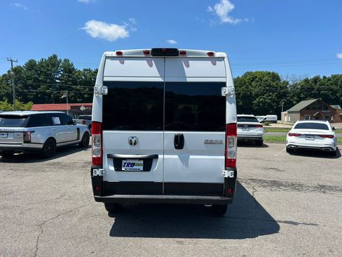 Used 2023 RAM ProMaster 2500 FWD image 5