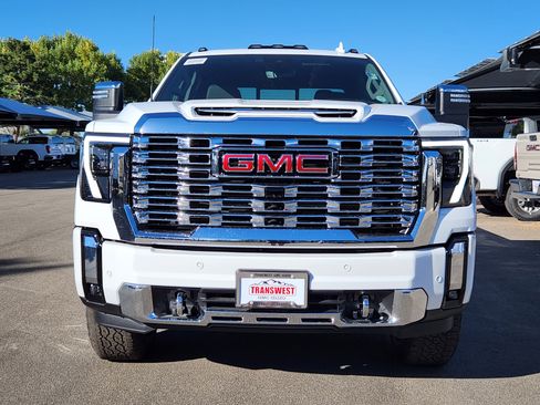 New 2026 GMC Sierra 2500 Denali w/ Denali Reserve Package image 5