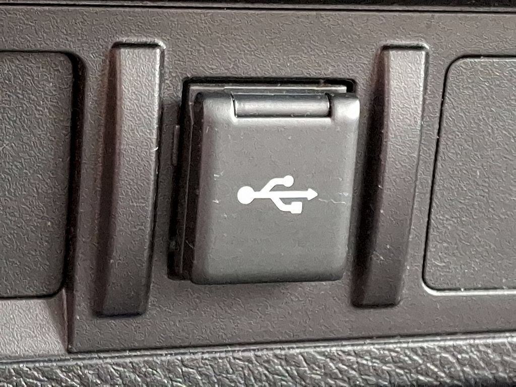 Used 2022 Toyota Tacoma SR RWD image 23