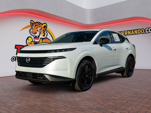 Used 2025 Nissan Murano SV AWD/4WD image 1