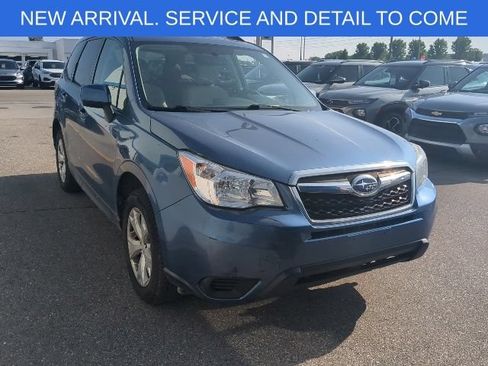 Used 2016 Subaru Forester 2.5i Premium w/ All-Weather Package AWD/4WD image 9