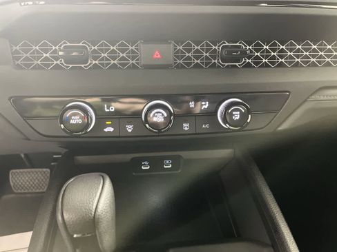 Used 2025 Honda Accord LX image 20