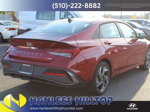 New 2025 Hyundai Elantra SEL image 7