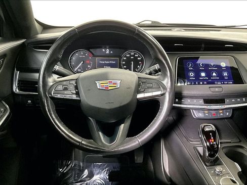 Used 2023 Cadillac XT4 Premium Luxury w/ Cold Weather Package image 5